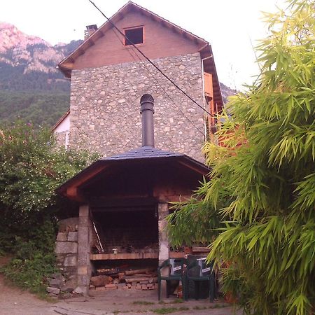 Pensión Pallaruelo Saravillo Exterior foto